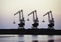 &ldquo;三桶油&rdquo;布局加拿大，美國受益？