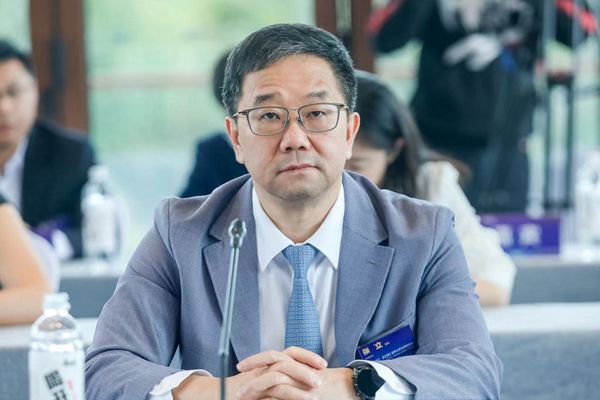 加快5G建設(shè)和應(yīng)用作用重大、意義深遠(yuǎn)