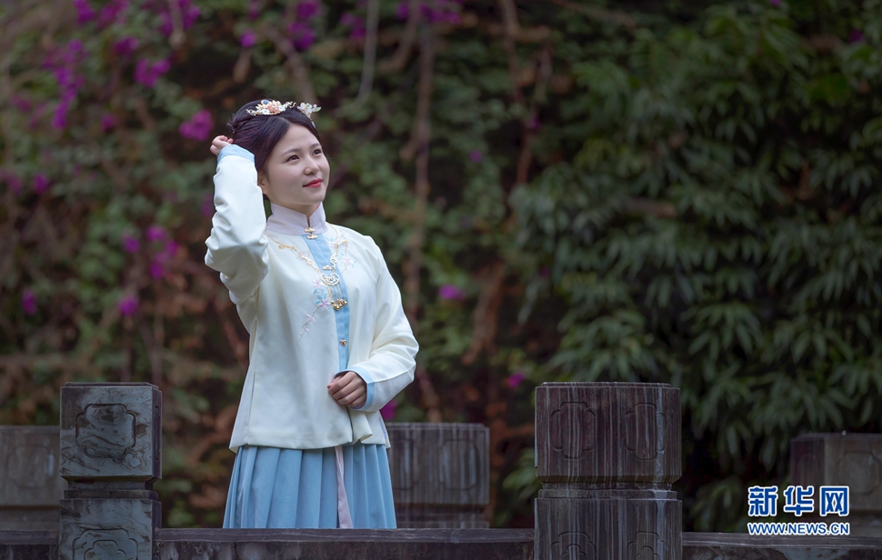 美人如畫
