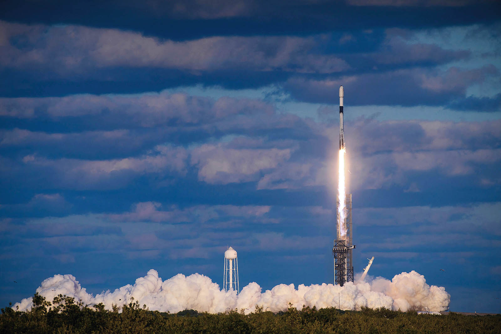 當(dāng)前軍備競賽點線面