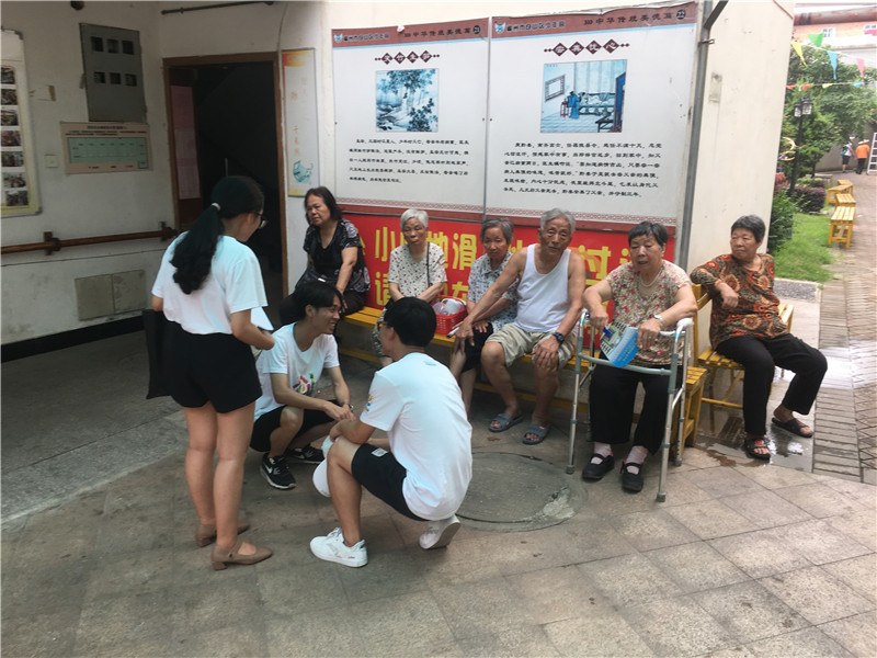 社區(qū)實踐&mdash;&mdash;為老人講故事