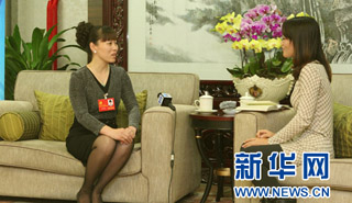 北京公交集團(tuán)駕駛員劉美蓮:把乘客當(dāng)親人，車廂里就會(huì)和諧