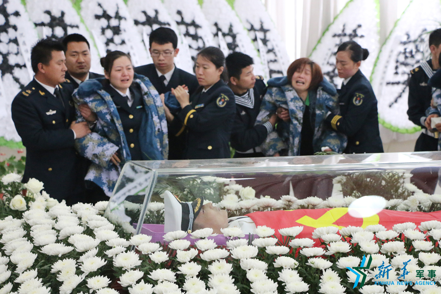 &uarr;資料圖片：張超烈士遺體告別儀式現(xiàn)場(chǎng)。
