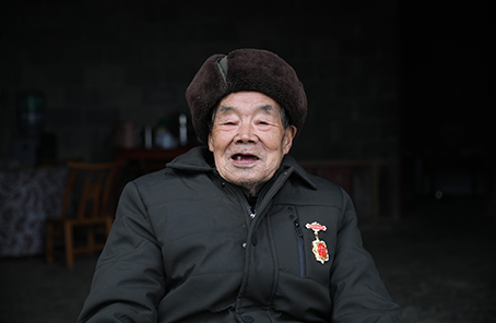 &ldquo;死守陣地，決不能后退一寸&rdquo;&mdash;&mdash;記抗美援朝老兵黃忠茂