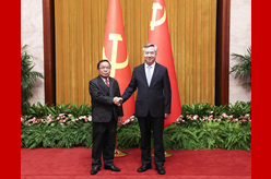 李希同老撾人革黨中央政治局委員、中央紀委書記、國家監(jiān)察總署署長坎潘舉行會談