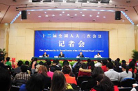 樓繼偉、張少春答記者問