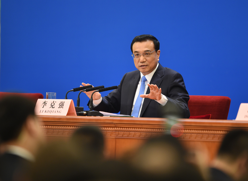 3月15日，國務(wù)院總理李克強(qiáng)在北京人民大會堂與中外記者見面，并回答記者提問。新華社記者 謝環(huán)馳 攝