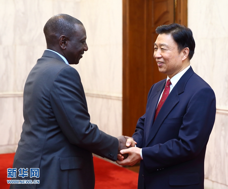 7月6日，國(guó)家副主席李源潮在北京會(huì)見來(lái)華出席生態(tài)文明貴陽(yáng)國(guó)際論壇2016年年會(huì)的肯尼亞副總統(tǒng)魯托。 新華社記者 丁海濤 攝