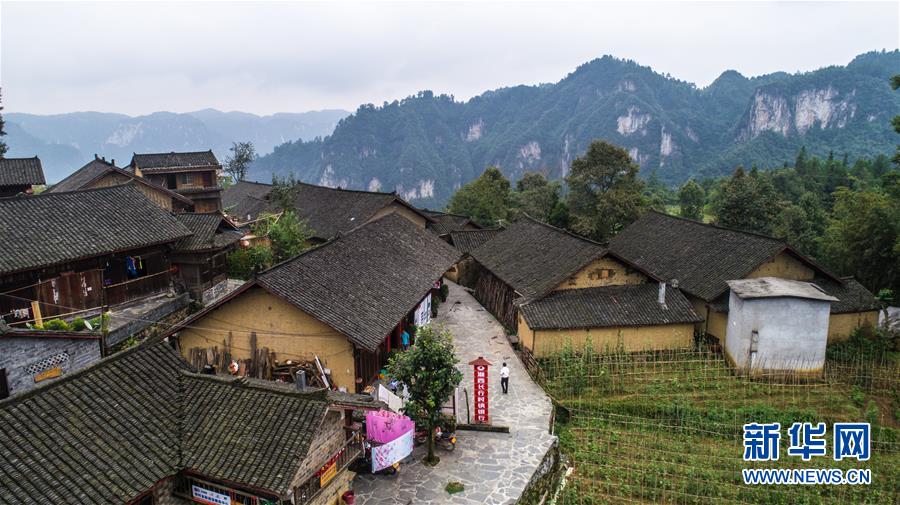 （聚焦歷史性成就和變革&middot;圖文互動）（1）書寫脫貧攻堅(jiān)新答卷&mdash;&mdash;我國五年來經(jīng)濟(jì)社會發(fā)展成就巡禮