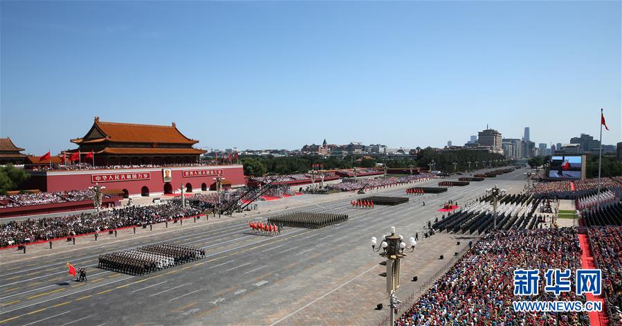 （新華全媒頭條&middot;強(qiáng)軍思想引領(lǐng)新征程&middot;圖文互動）（1）那一刻，我們光榮接受檢閱