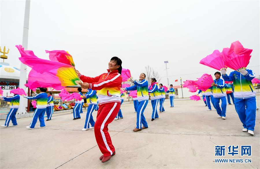 （壯麗70年&middot;奮斗新時(shí)代&middot;圖文互動(dòng)）（6）情同一家，守望相助，共奔小康&mdash;&mdash;內(nèi)蒙古興安盟巴彥敖包嘎查民族團(tuán)結(jié)見聞