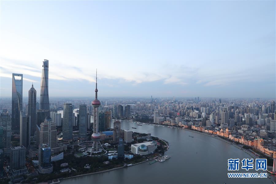 （新華全媒頭條&middot;壯麗70年 奮斗新時(shí)代&mdash;&mdash;推動(dòng)高質(zhì)量發(fā)展調(diào)研行&middot;圖文互動(dòng)）（6）百尺竿頭再登攀&mdash;&mdash;高質(zhì)量發(fā)展的&ldquo;上海答卷&rdquo;