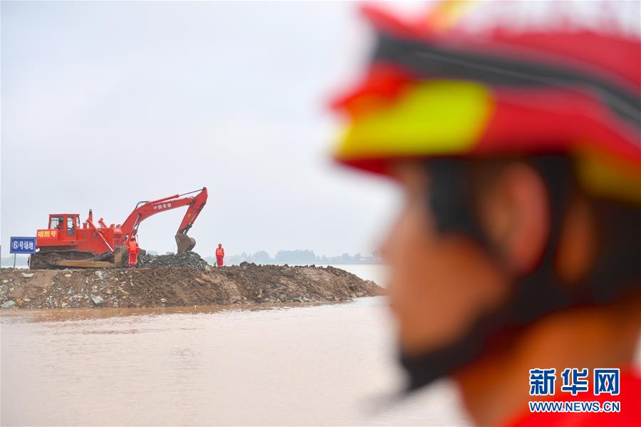 （社會）（4）2019年長江中下游抗洪搶險實(shí)戰(zhàn)演練在江西九江舉行