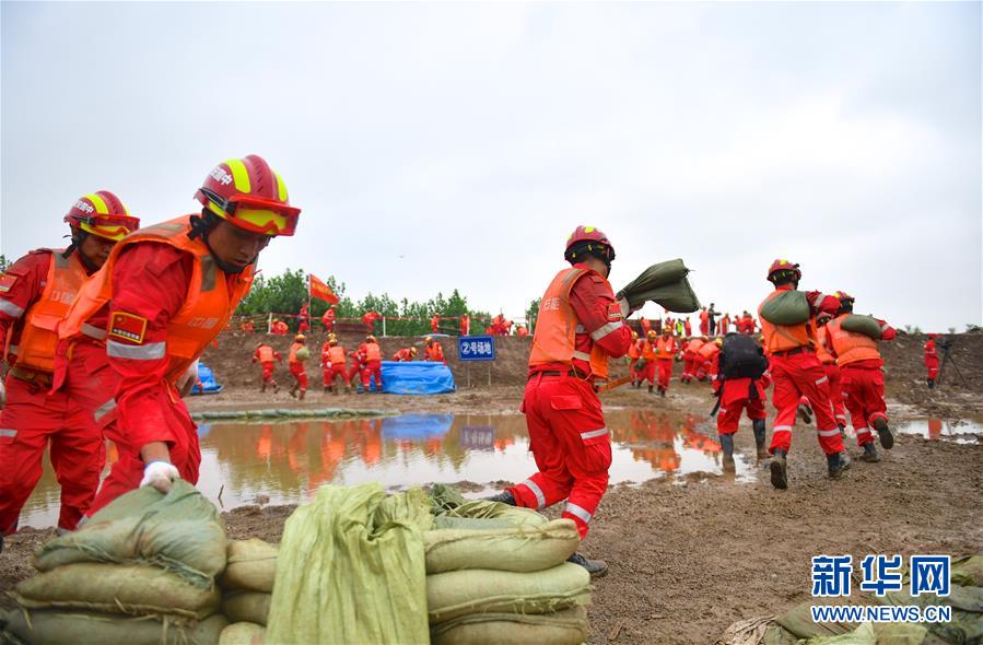 （社會）（7）2019年長江中下游抗洪搶險實(shí)戰(zhàn)演練在江西九江舉行