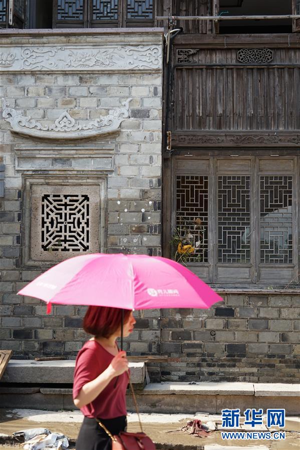 （關(guān)注&ldquo;利奇馬&rdquo;&middot;圖文互動(dòng)）（1）古城洪災(zāi) 八方馳援&mdash;&mdash;洪水災(zāi)害下的浙江臨?，F(xiàn)場目擊