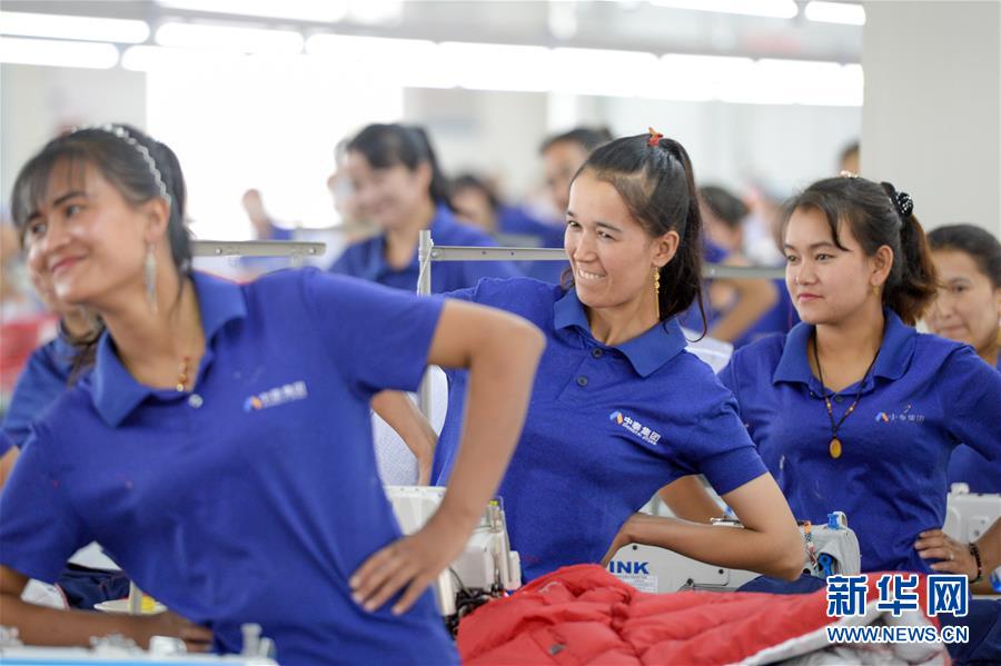 （決戰(zhàn)決勝脫貧攻堅(jiān)&middot;圖文互動(dòng)）（3）&ldquo;她力量&rdquo;托起南疆脫貧攻堅(jiān)&ldquo;新引擎&rdquo;