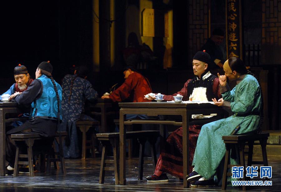 （壯麗70年&middot;奮斗新時代&mdash;&mdash;共和國發(fā)展成就巡禮）（1）人民是活水源頭&mdash;&mdash;新中國現(xiàn)實(shí)題材文藝創(chuàng)作巡禮