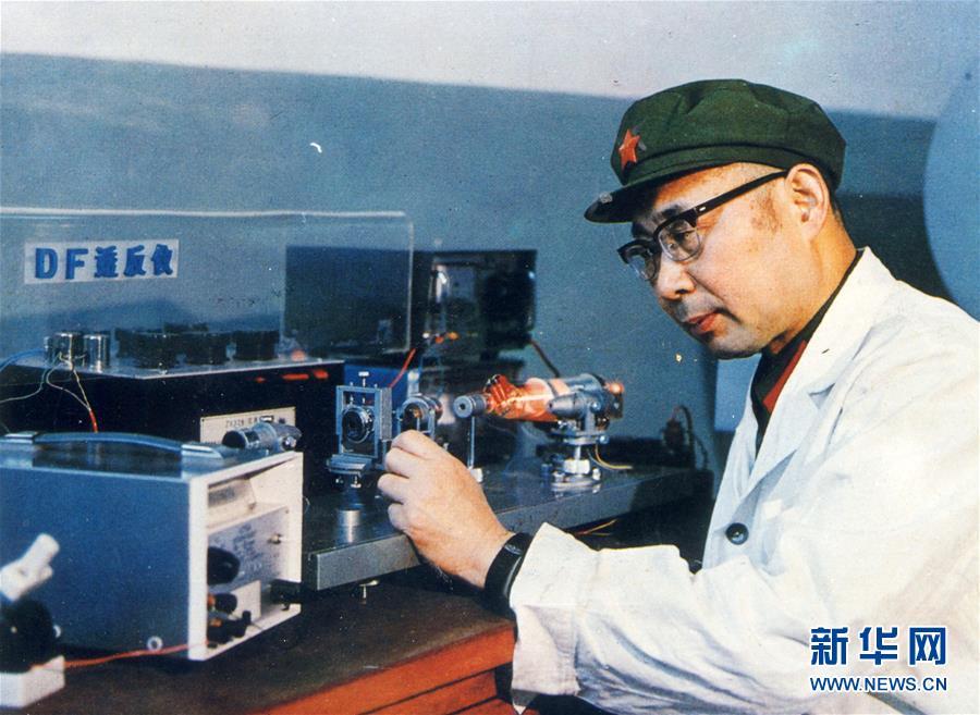 （愛國情 奮斗者&middot;圖文互動(dòng)）（2）永不停轉(zhuǎn)的&ldquo;陀螺&rdquo;&mdash;&mdash;追記中國工程院院士、國防科技大學(xué)教授高伯龍