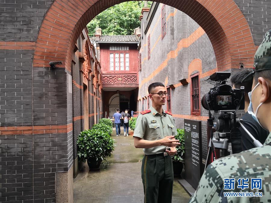 （圖文互動(dòng)）（2）用黨史鑄軍魂 永葆初心使命&mdash;&mdash;上海武警戰(zhàn)士連續(xù)21年講述黨史故事記事