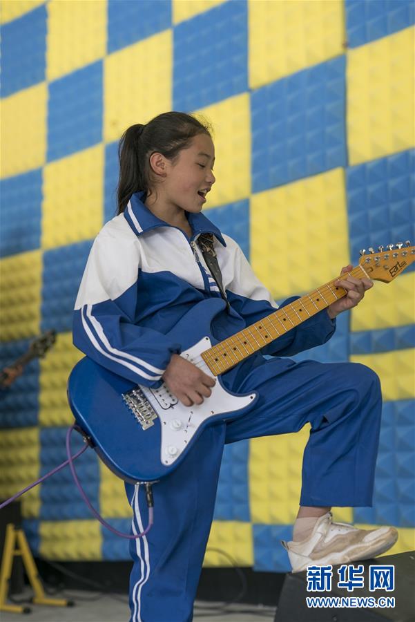 （特別的暑期生活&middot;圖文互動）（1）聆聽&ldquo;云端&rdquo;校園的搖滾夢&mdash;&mdash;貴州&ldquo;海拔最高&rdquo;村小暑期見聞