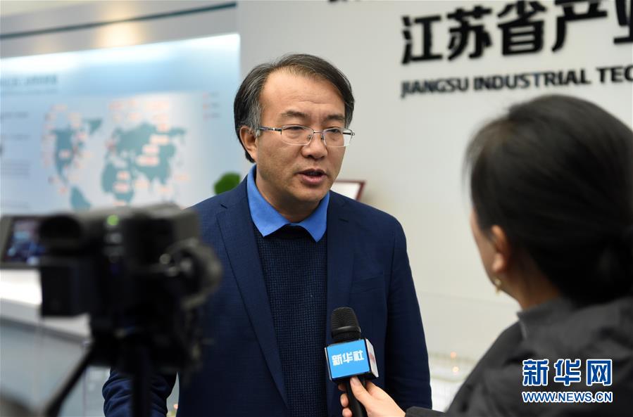 （在習(xí)近平新時(shí)代中國特色社會(huì)主義思想指引下&mdash;&mdash;新時(shí)代新作為新篇章&middot;習(xí)近平總書記關(guān)切事&middot;圖文互動(dòng)）（5）&ldquo;從0到1&rdquo;的堅(jiān)守與突破：攀登科學(xué)高峰的那些&ldquo;一生一事&rdquo;