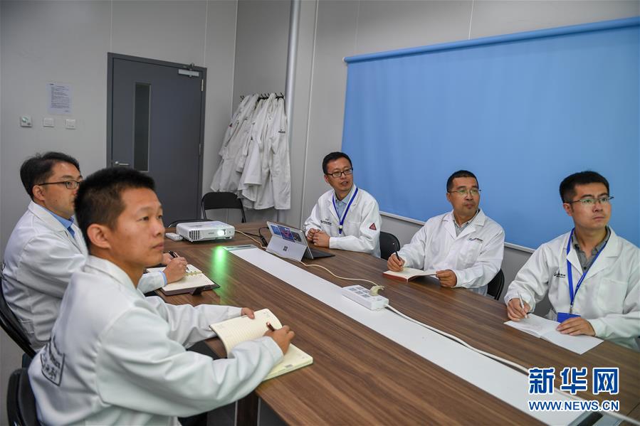 （在習(xí)近平新時(shí)代中國特色社會(huì)主義思想指引下&mdash;&mdash;新時(shí)代新作為新篇章&middot;習(xí)近平總書記關(guān)切事&middot;圖文互動(dòng)）（1）終不悔為國為民，攀高峰只爭朝夕&mdash;&mdash;來自科學(xué)家們的動(dòng)人故事