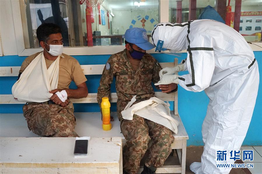 （維和白皮書&middot;圖文互動）（3）維護(hù)世界和平的關(guān)鍵力量&mdash;&mdash;中國軍隊參加聯(lián)合國維和行動30周年綜述