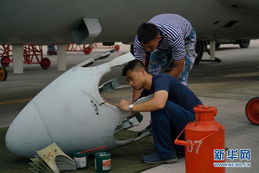 （在習近平強軍思想指引下&middot;我們在戰(zhàn)位報告&middot;圖文互動）（5）偵天探海 狩獵?？?mdash;&mdash;南部戰(zhàn)區(qū)海軍航空兵某師加速轉(zhuǎn)型提升新質(zhì)戰(zhàn)斗力記事