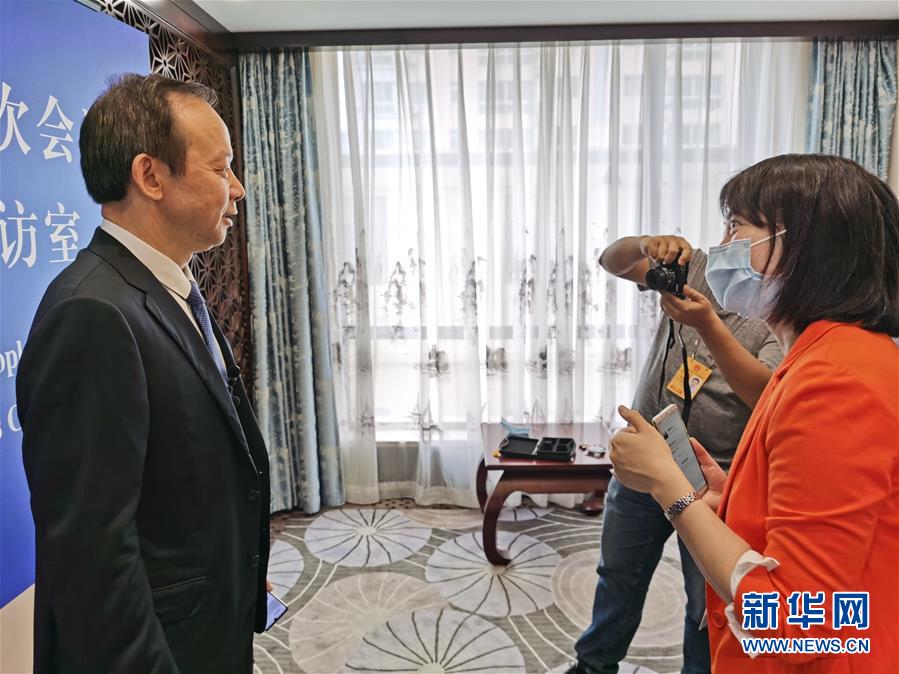 （代表委員講述抗疫故事&middot;湖北篇&middot;圖文互動）（1）萬眾一心創(chuàng)造&ldquo;中國速度&rdquo;彰顯&ldquo;中國力量&rdquo;&mdash;&mdash;湖北團(tuán)代表回顧戰(zhàn)&ldquo;疫&rdquo;歷程