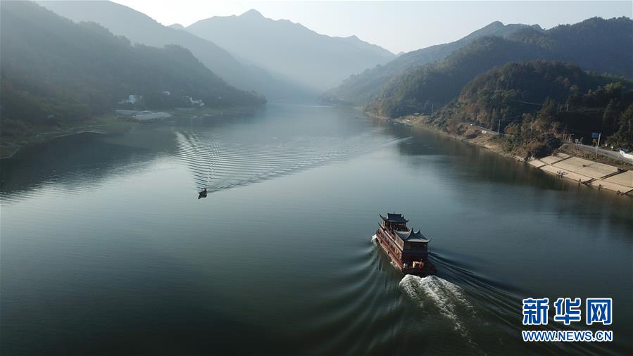 （在習近平新時代中國特色社會主義思想指引下&mdash;&mdash;新時代新作為新篇章&middot;習近平總書記關(guān)切事&middot;圖文互動）（2）長三角的新答卷&mdash;&mdash;&ldquo;十三五&rdquo;收官之年的長三角一體化新故事