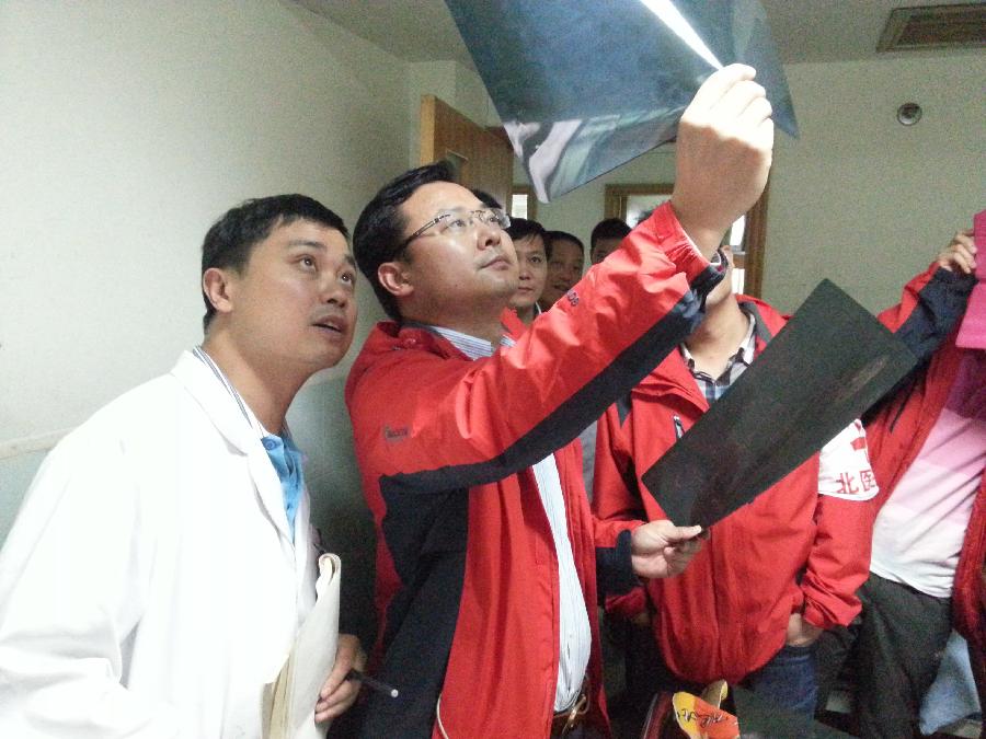 為了你活下去，站起來，更堅強&mdash;&mdash;直擊蘆山地震醫(yī)療救援