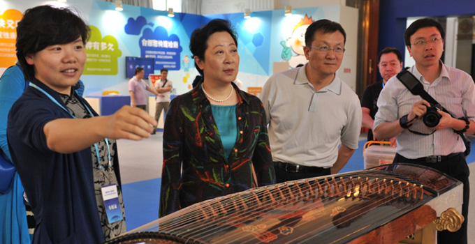 北京市市科委主任閆傲霜、副主任朱世龍檢查2015年科技周主場(chǎng)籌備工作