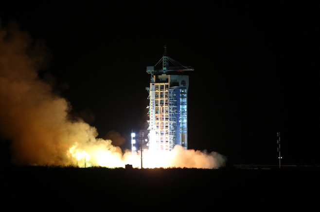 4月6日，實(shí)踐十號(hào)衛(wèi)星發(fā)射升空。