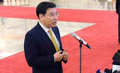 苗圩:對新能源汽車騙補(bǔ)行為&ldquo;零容忍&rdquo;