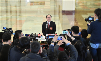 國家體育總局局長(zhǎng)茍仲文接受采訪