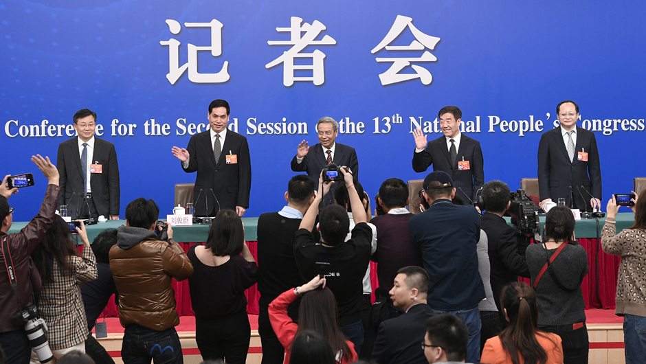 全國人大相關(guān)負責(zé)人就&ldquo;人大立法工作&rdquo;答記者問