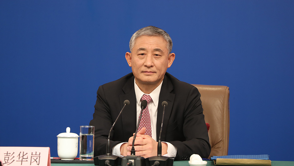 國務(wù)院國資委秘書長、新聞發(fā)言人 彭華崗