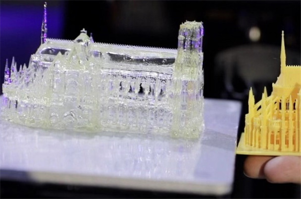 高效！精準！現(xiàn)場體驗超高速光固化3D打印機