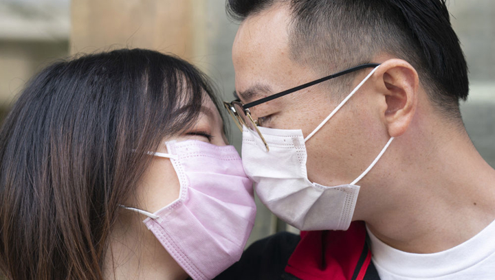 武漢新婚夫妻：經(jīng)此一疫，更懂家的分量