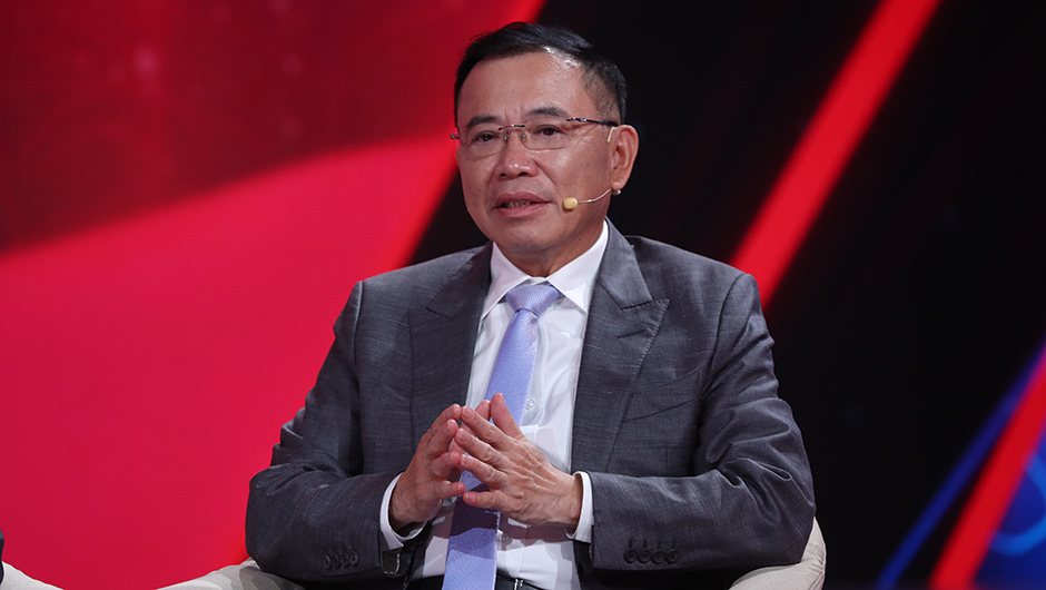 TCL創(chuàng)始人、董事長(zhǎng)李東生解答網(wǎng)友問(wèn)題