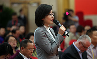 中央電視臺、中國網(wǎng)絡電視臺記者提問