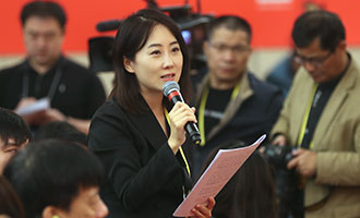 鳳凰衛(wèi)視、鳳凰網記者提問