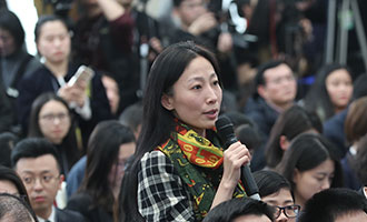 香港文匯報(bào)、大公報(bào)記者提問(wèn)