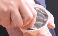 味同嚼鐵？ 日本&ldquo;鐵味&rdquo;冰淇淋面世