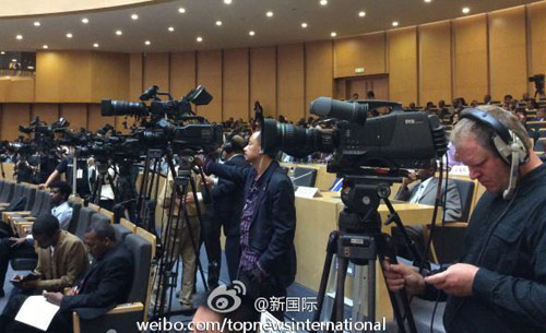 李克強(qiáng)即將在非盟總部發(fā)表演講，請(qǐng)柬&ldquo;一柬難求&rdquo;。圖片來(lái)源：&ldquo;新國(guó)際&rdquo;微博。