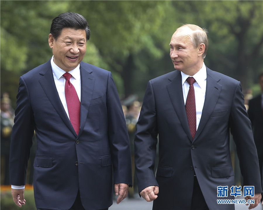 這是會談前，習近平在上海西郊會議中心廣場為普京舉行歡迎儀式。新華社記者 蘭紅光 攝 