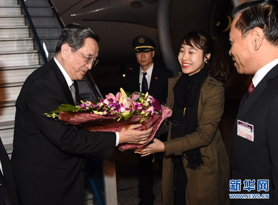 12月25日至27日，中共中央政治局常委、全國政協(xié)主席俞正聲對越南進行正式訪問。這是12月25日，俞正聲抵達河內(nèi)，開始對越南進行正式訪問。 新華社記者馬占成攝