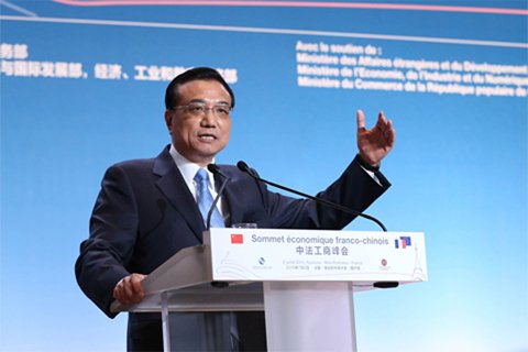 李克強(qiáng)總理2日在中法工商峰會演講時表示，中法建交50年來，兩國關(guān)系積累了寶貴經(jīng)驗，未來50年的中法關(guān)系將更燦爛輝煌。中國政府網(wǎng)