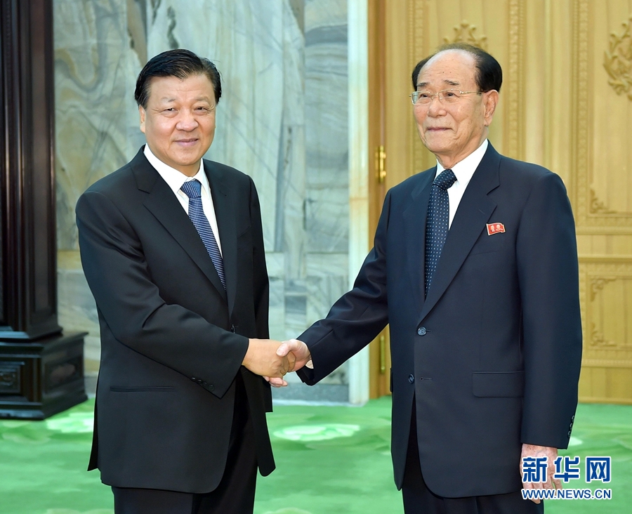 10月10日，正在朝鮮訪問的中共中央政治局常委、中央書記處書記劉云山在平壤會見朝鮮勞動黨中央政治局常委、最高人民會議常任委員會委員長金永南。 新華社記者 李濤 攝