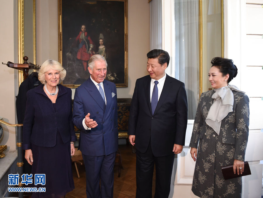 10月20日，國家主席習(xí)近平和夫人彭麗媛在倫敦會(huì)見英國查爾斯王儲(chǔ)夫婦。 新華社記者 謝環(huán)馳 攝